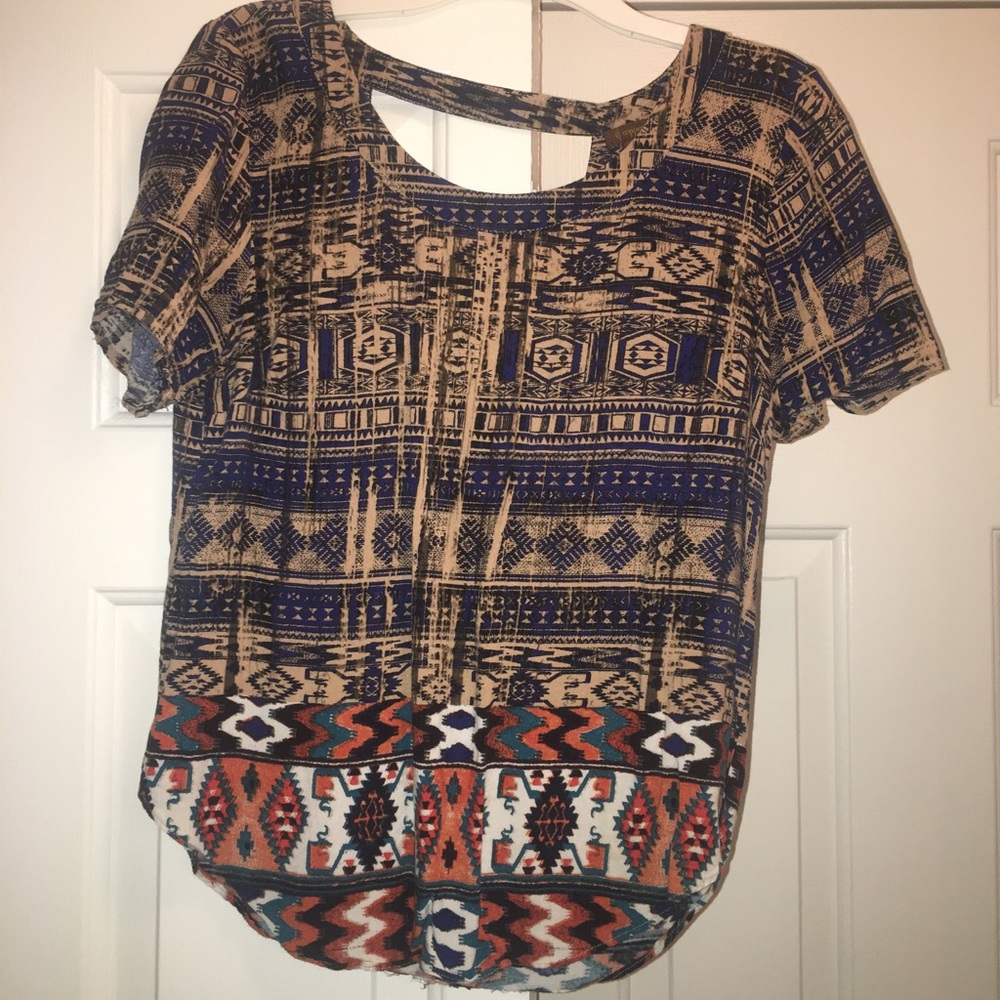 Patterned top